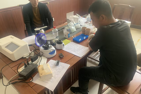 費縣養(yǎng)殖場非洲豬瘟檢測儀培訓(xùn)